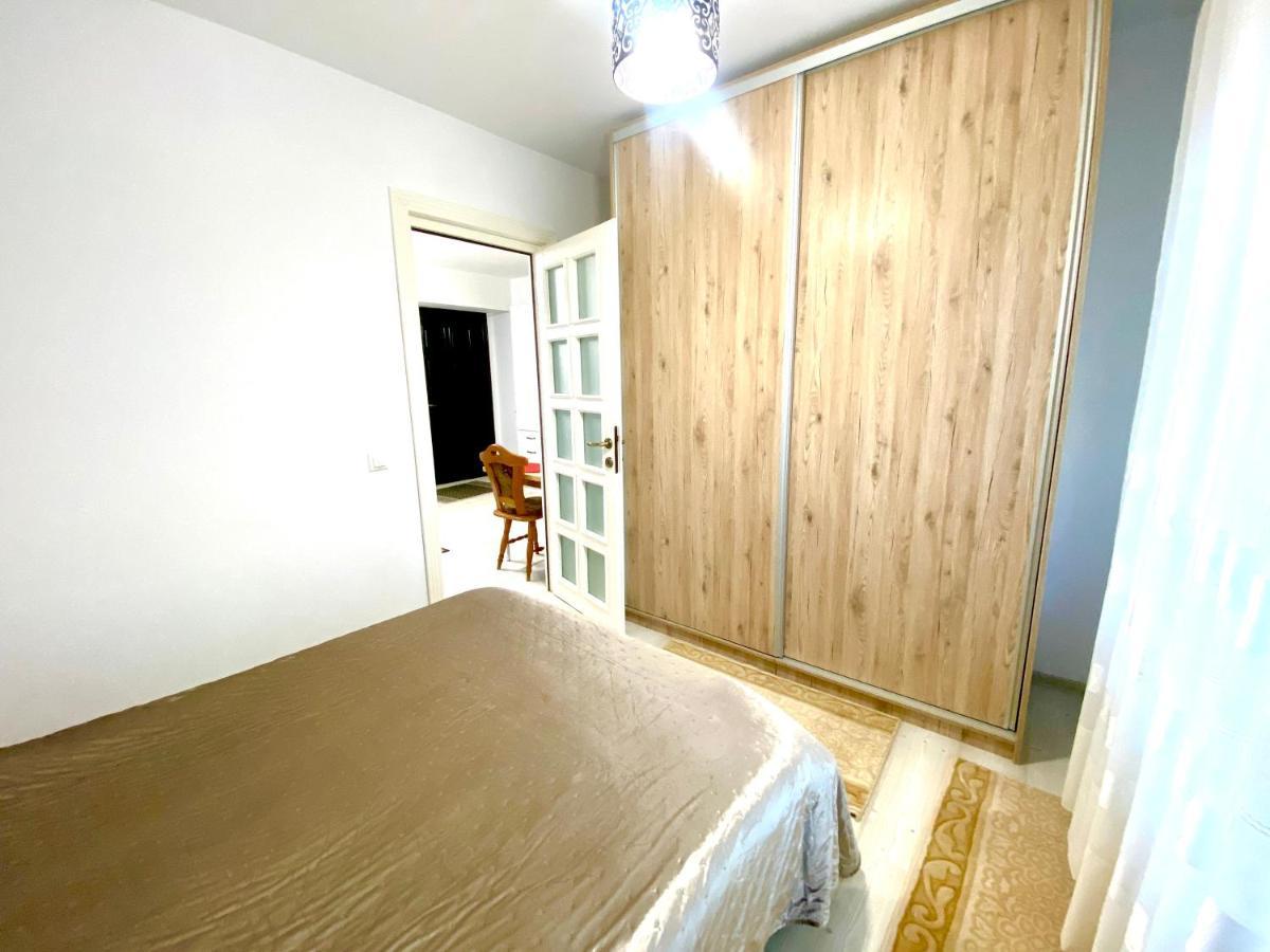 Apartament Sara Apartment Iasi Exterior photo