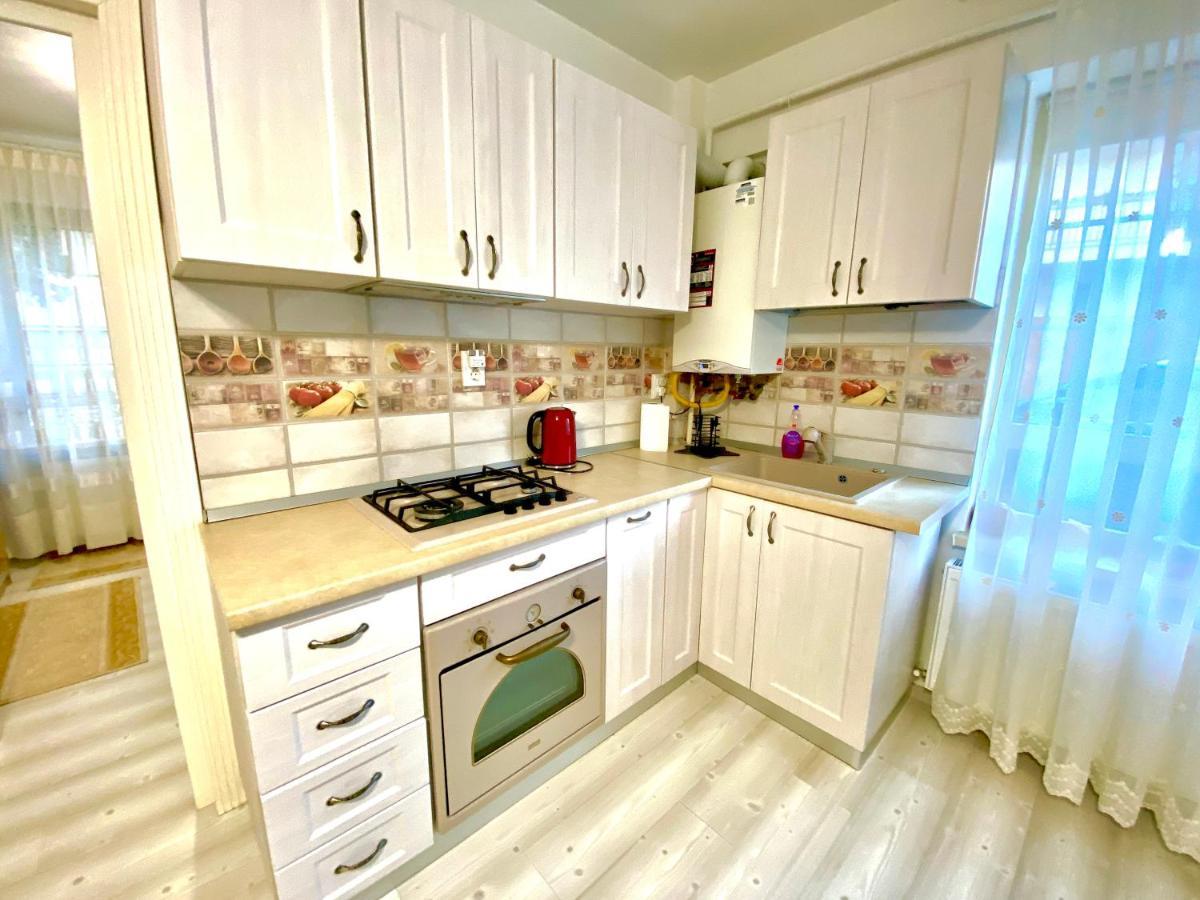 Apartament Sara Apartment Iasi Exterior photo